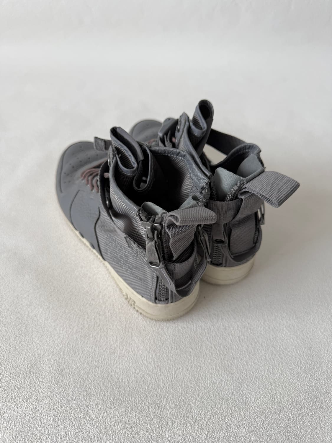 [280]나이키(NIKE) SF AF1 미드 다크그레이 포스하이 상품이미지7