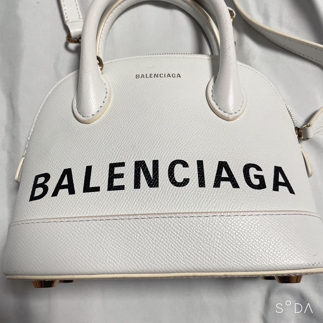 발렌시아가 빌탑 크로스백 화이트 상품이미지2