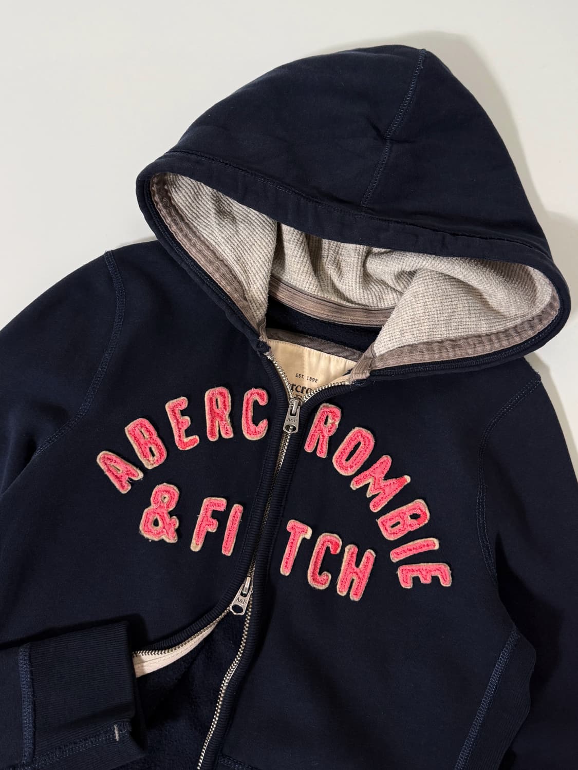 아베크롬비 00‘s 핑크 패치 로고 네이비 스웻 후드집업 상품이미지2