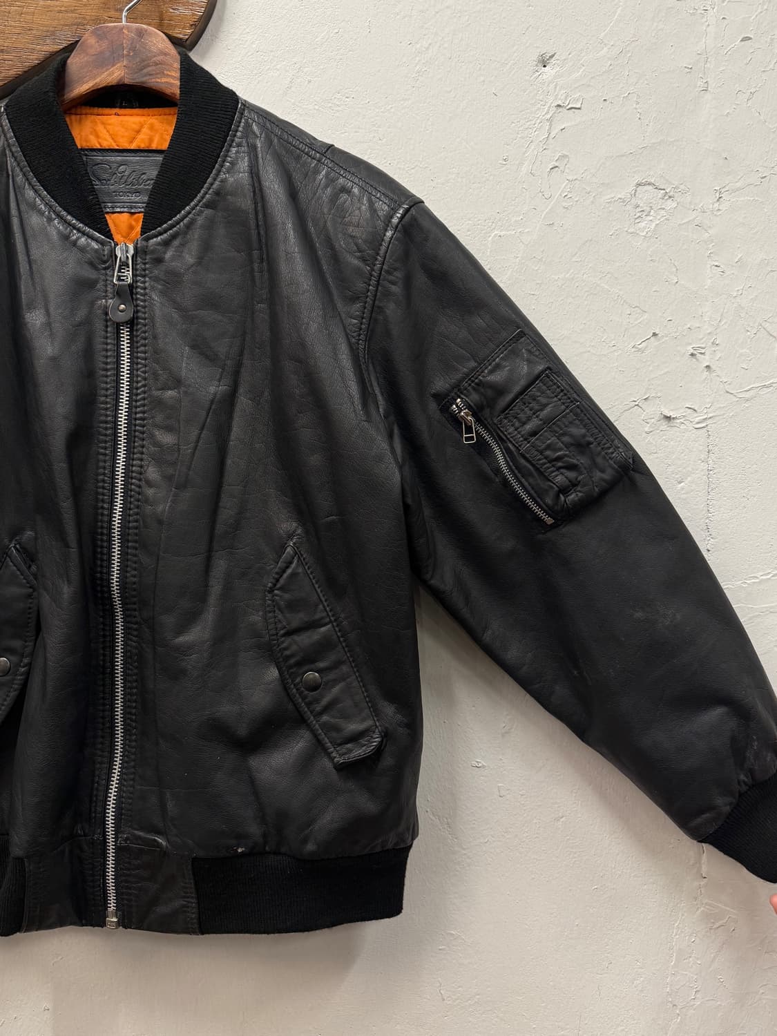 L) SubUrban Leather MA-1 Bomber Jacket 상품이미지3