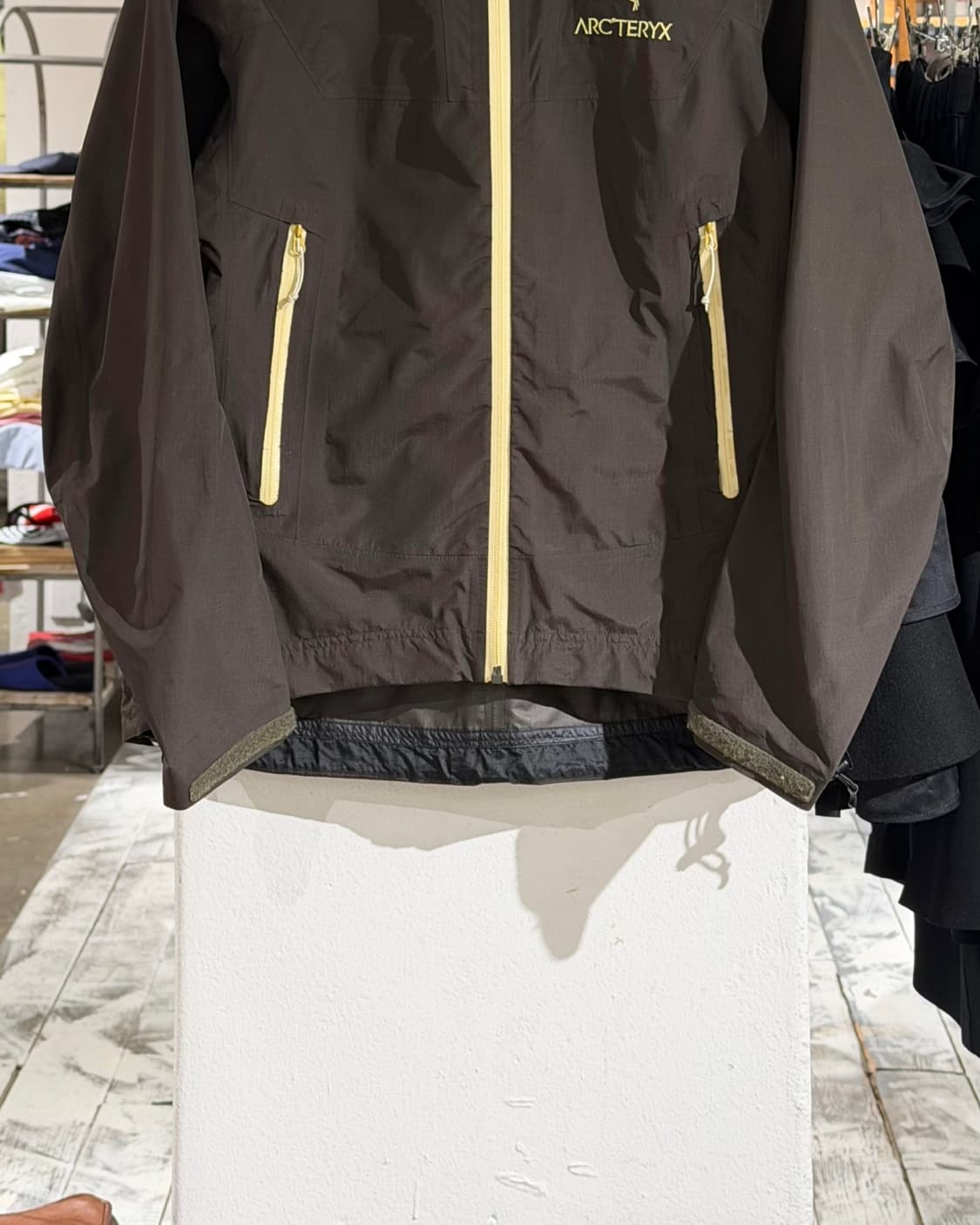 아크테릭스 다크브라운 베타 SL 자켓 상품이미지5