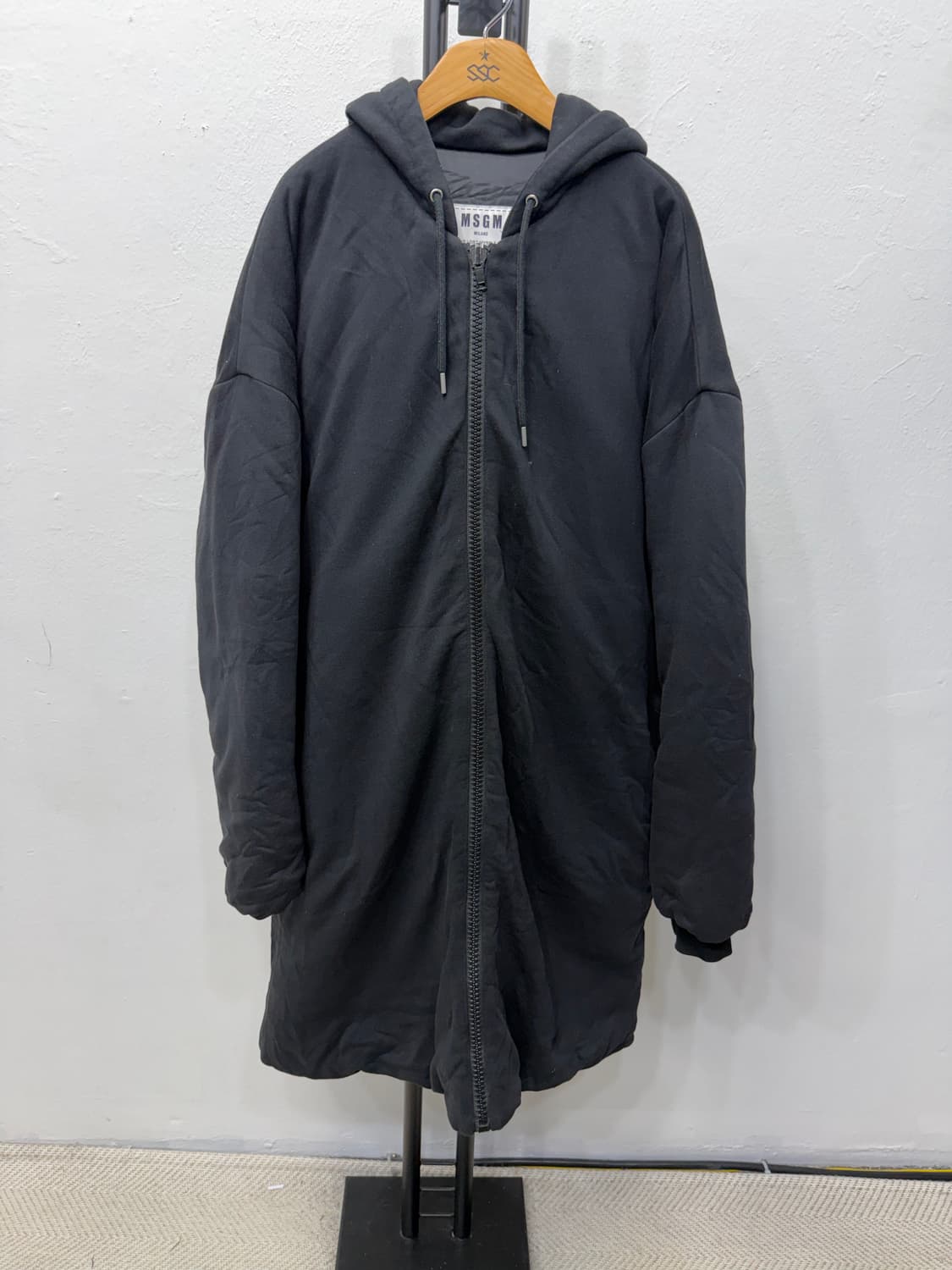 정품) MSGM 남성 오버핏 블랙 후드 패딩 점퍼  상품이미지1