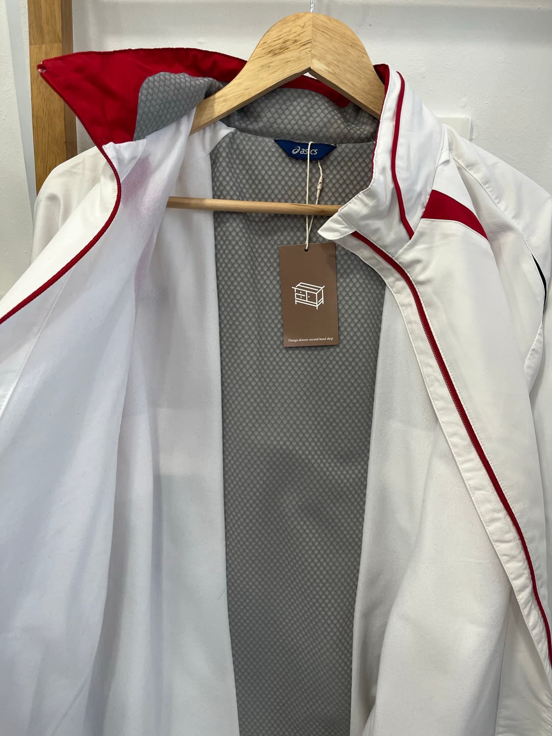 아식스 화이트 바람막이 점퍼 상품이미지3