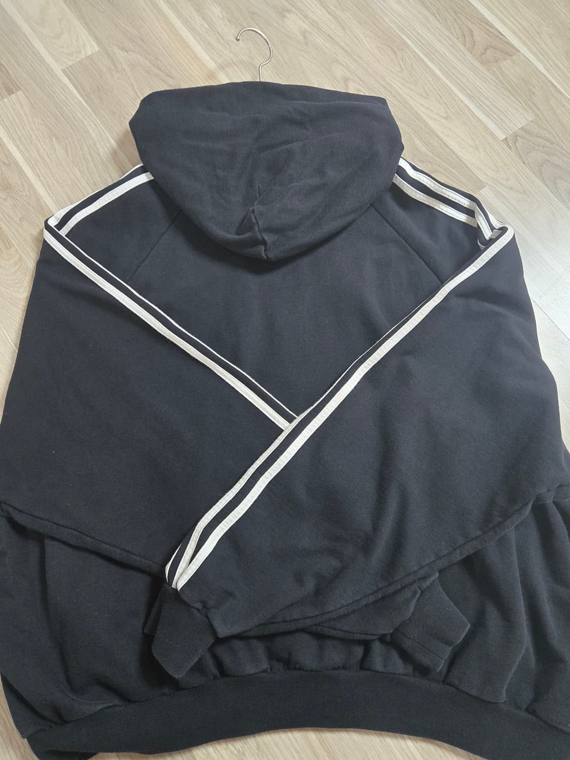 발렌시아가 아디다스 후드 라지 핏 블랙 2 상품이미지5