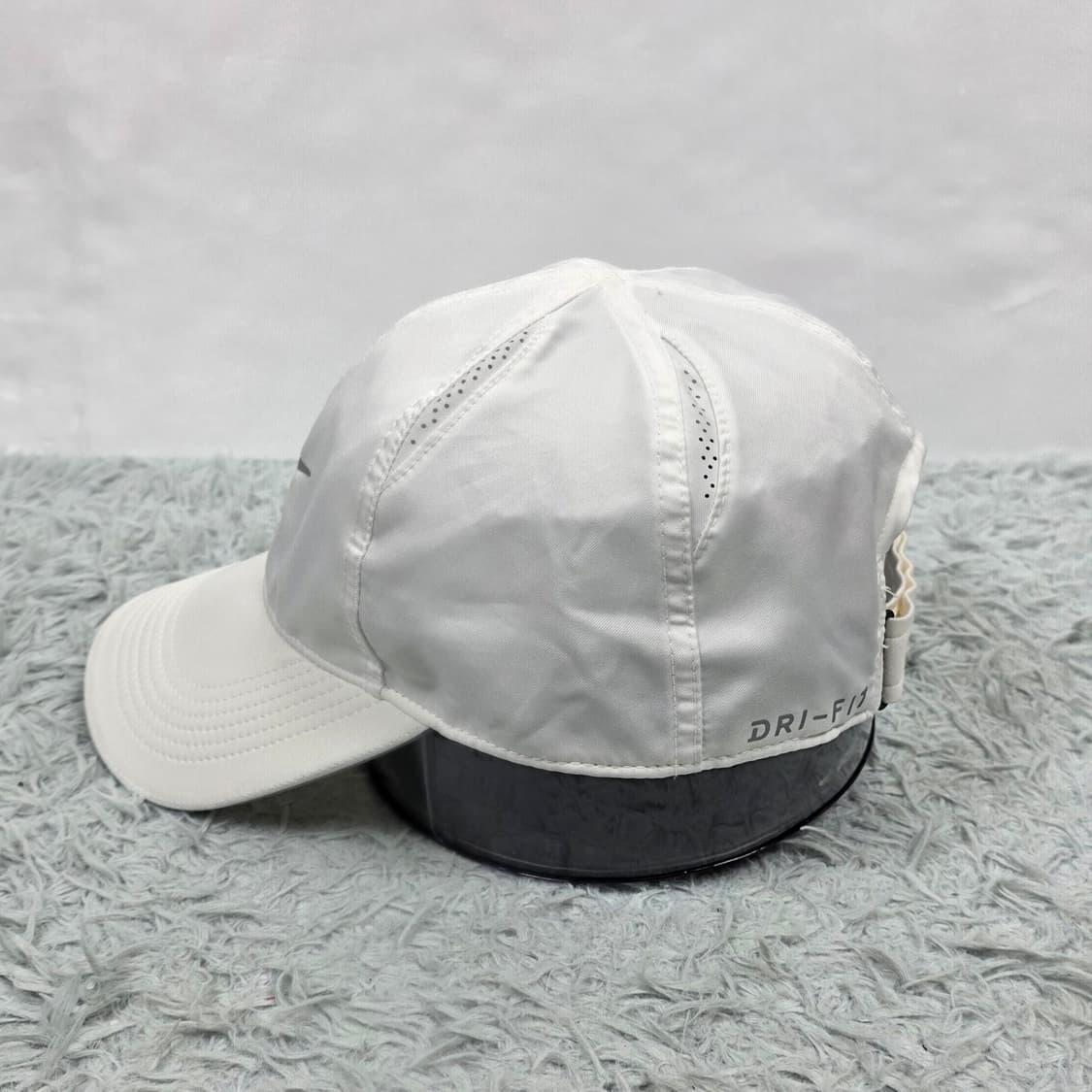 나이키 훼더라이트 드라이핏 러닝 모자 상품이미지3