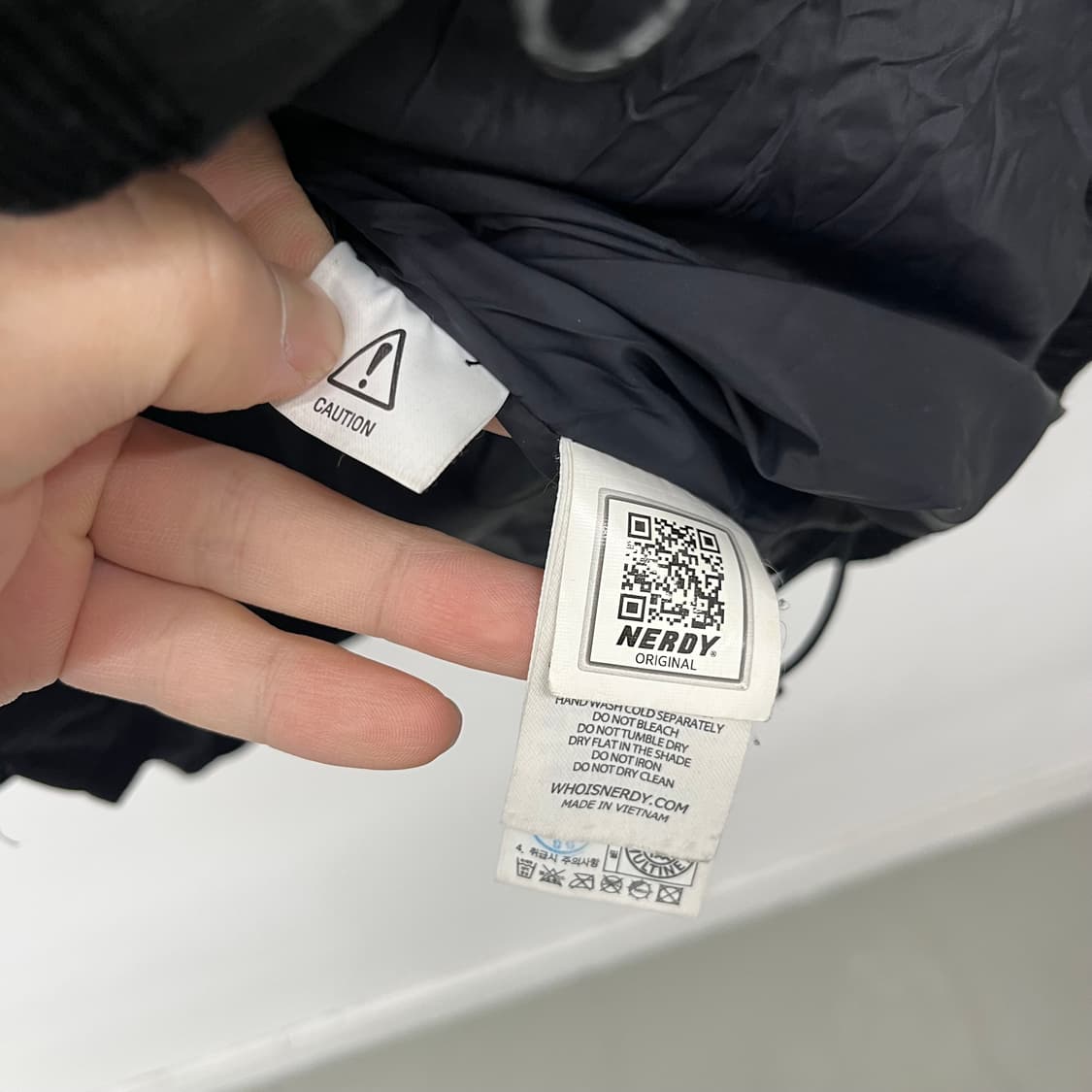 널디 코듀로이 다운 패딩 블랙 남L 상품이미지8