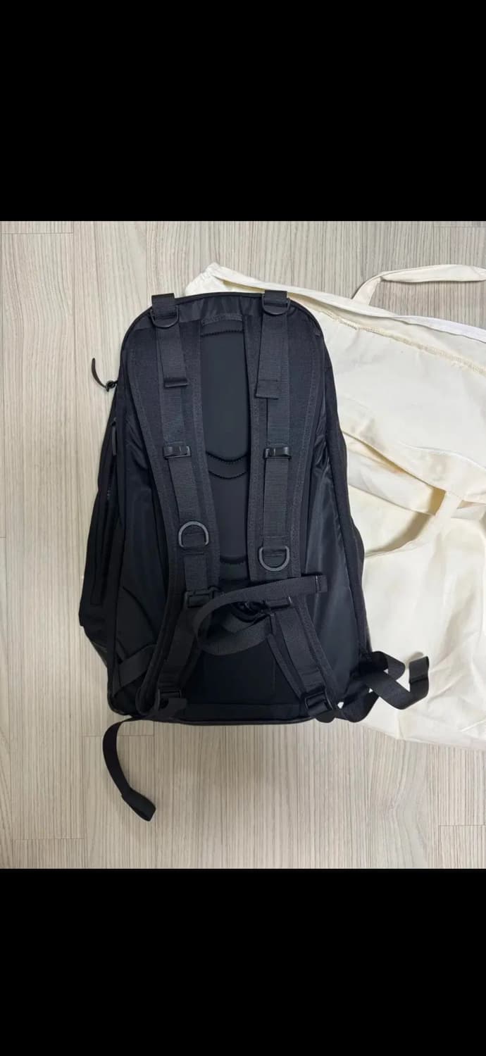 비즈빔 22L 백팩 블랙 새제품 상품이미지2