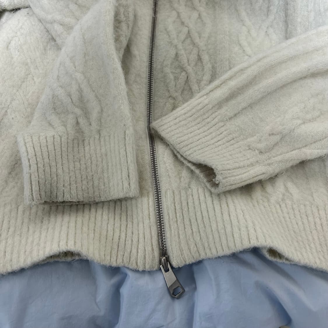 (L) 아더에러 로위 lowy 니트집업 아이보리 상품이미지6
