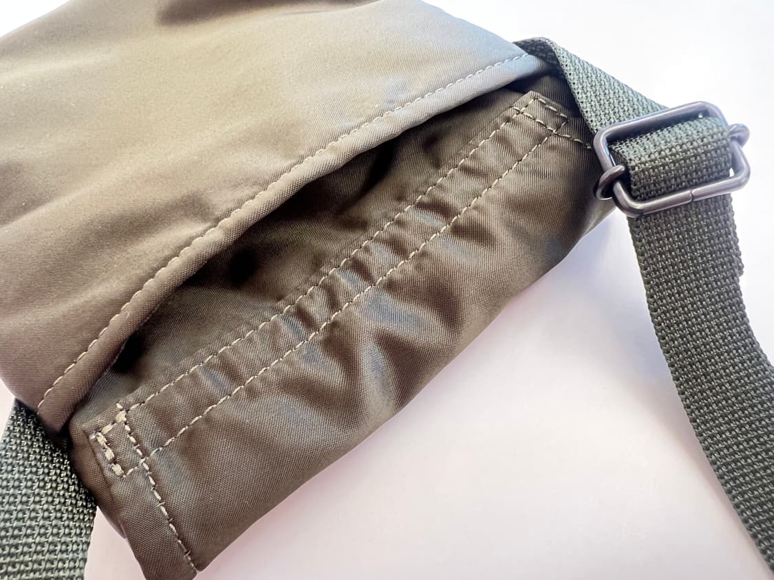 캡틴선샤인  X 요시다 포터 트라벨러 제트 케이스백(올리브컬러) 상품이미지7