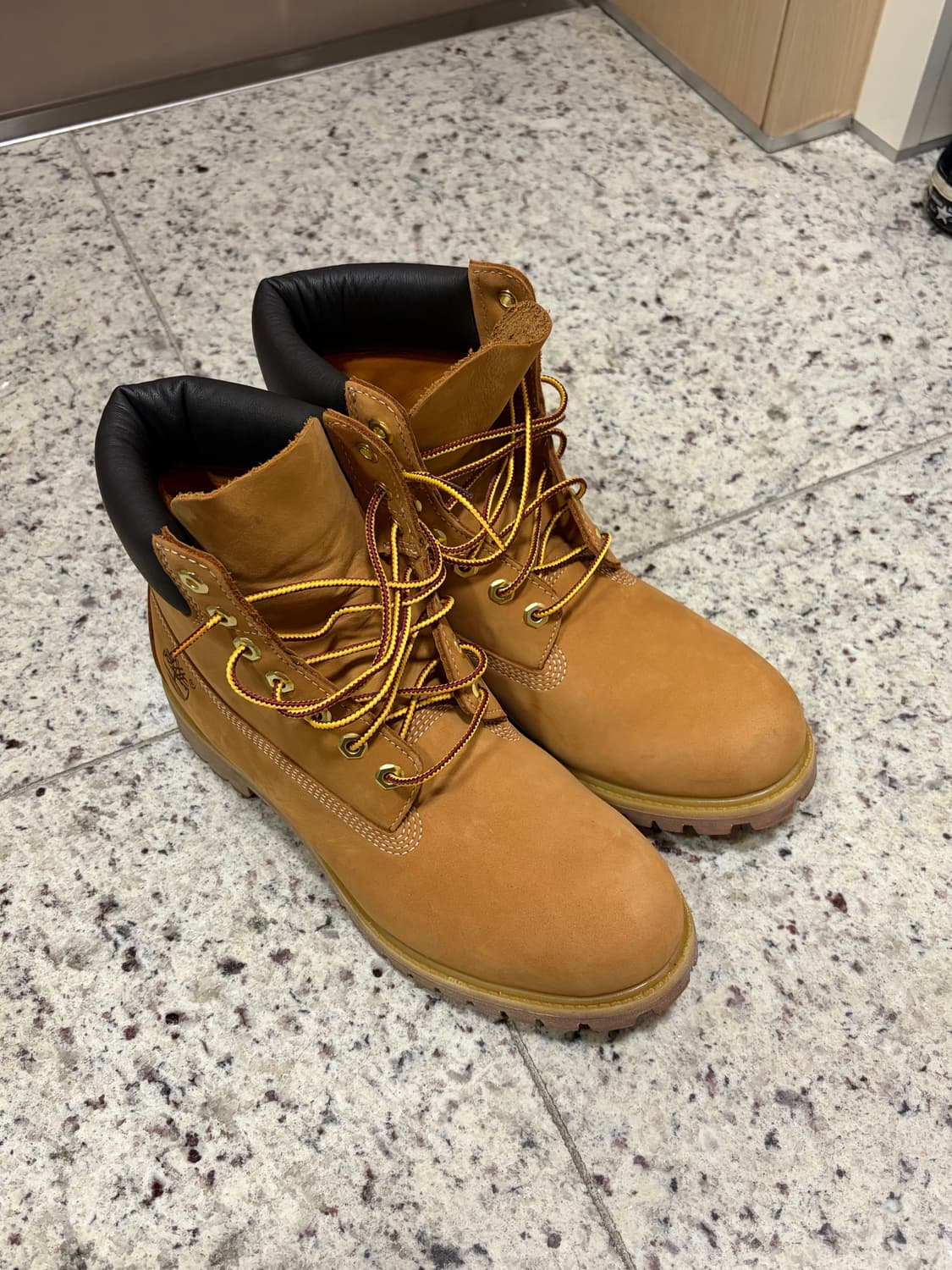 팀버랜드 프리미엄 6인치 부츠 와이드 상품이미지1