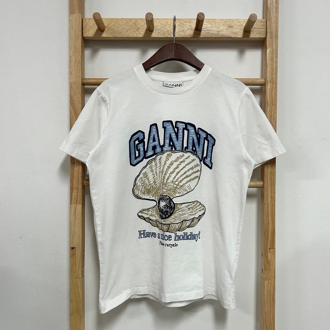GANNI 가니 오이스터 프린트 로고 반팔 티셔츠 화이트 상품이미지3