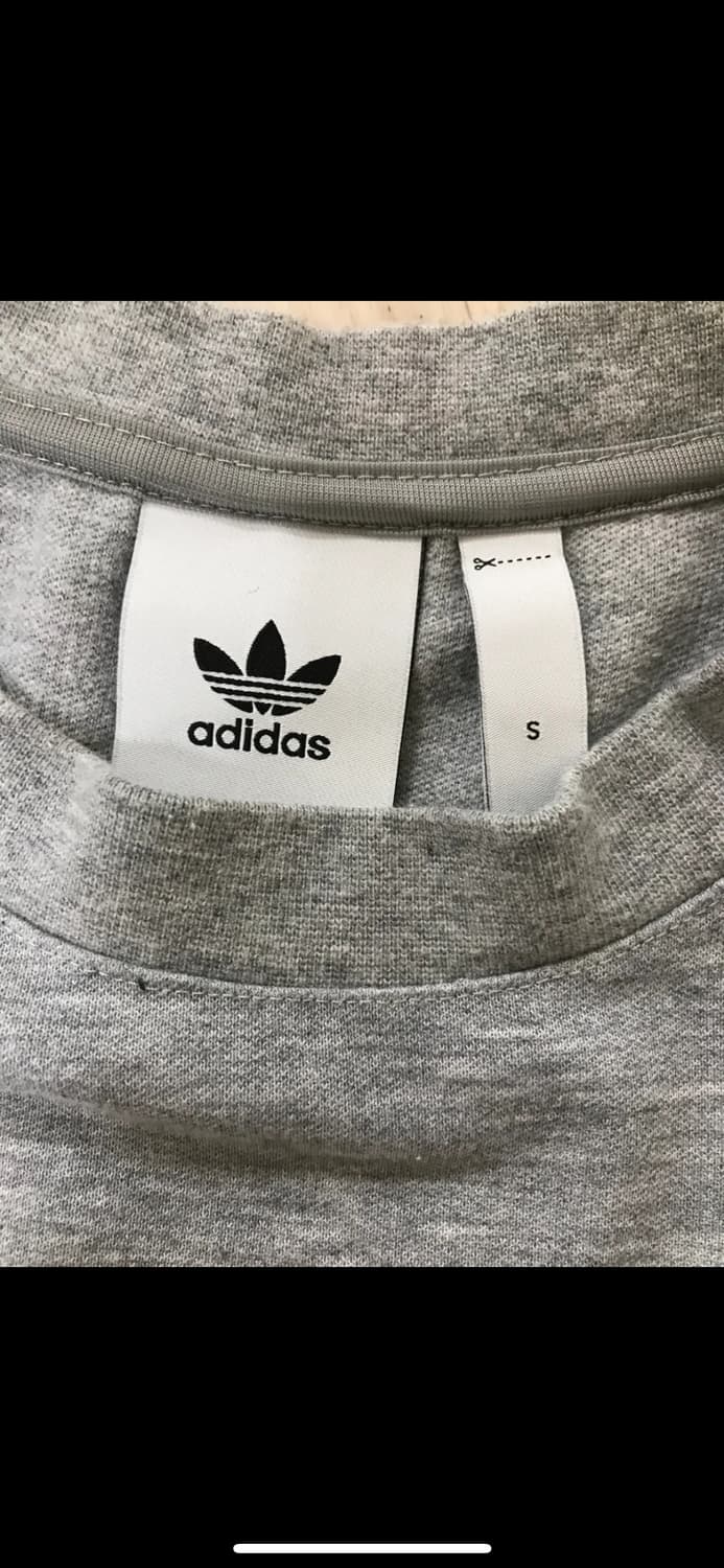 아디다스 맨투맨(사이즈별로 있어요) 상품이미지3