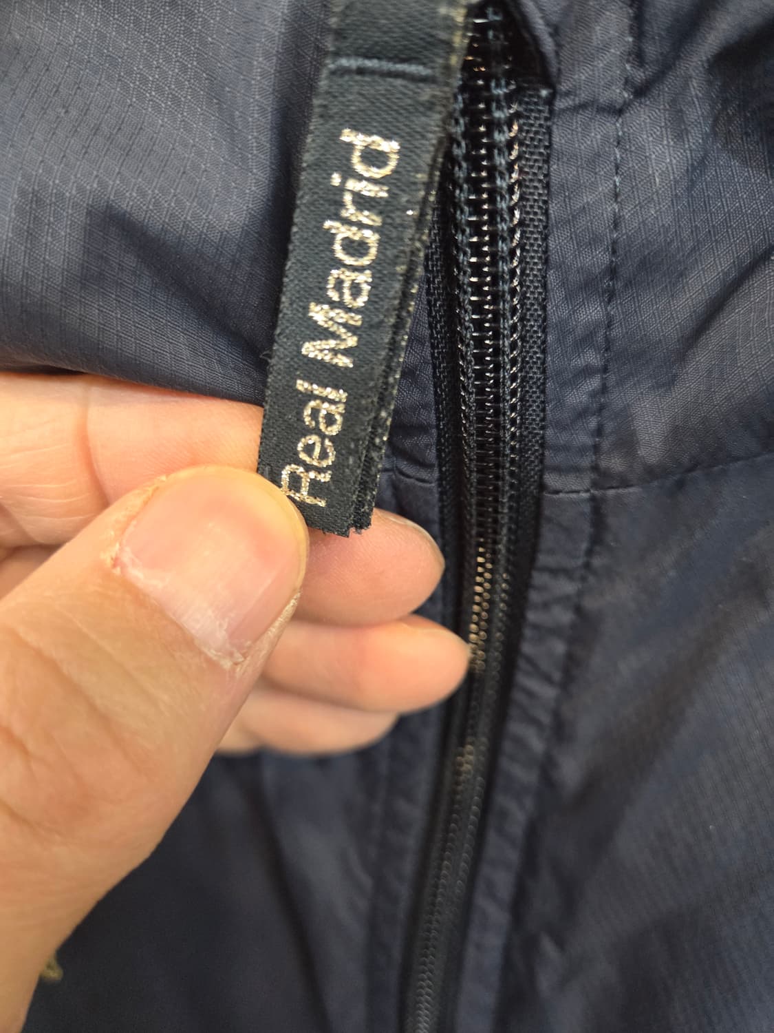 아디다스 레알마드리드 금장 바람막이 후드자켓 xl 상품이미지4