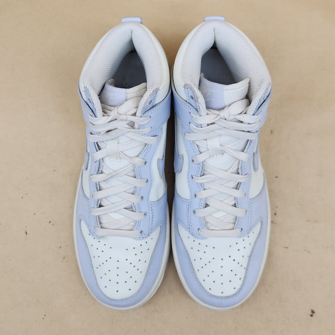 나이키 덩크 하이 풋볼 그레이 여성하이탑230 상품이미지2