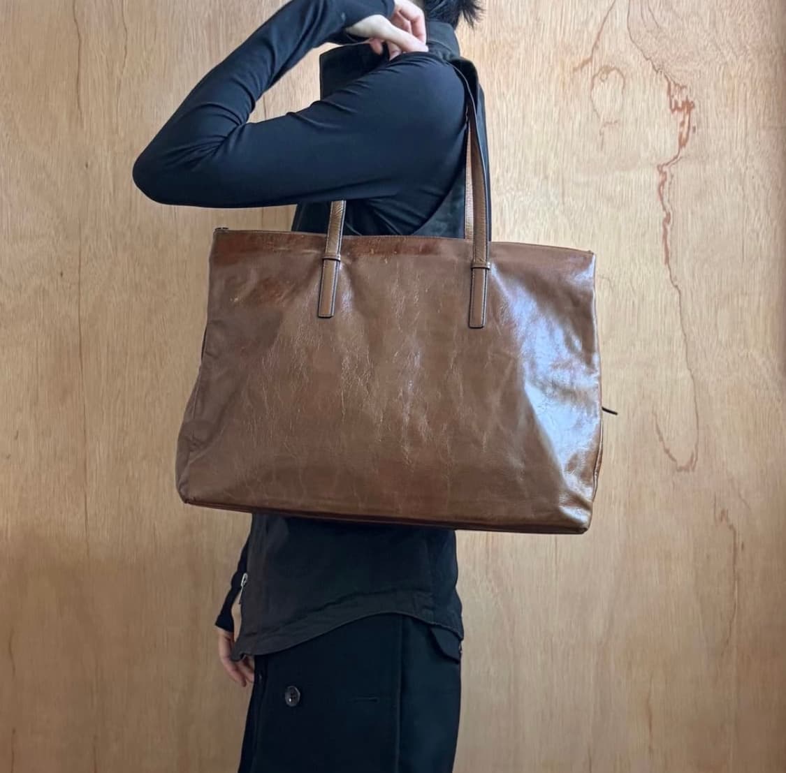 이세이 미야케 레더 숄더백 상품이미지10