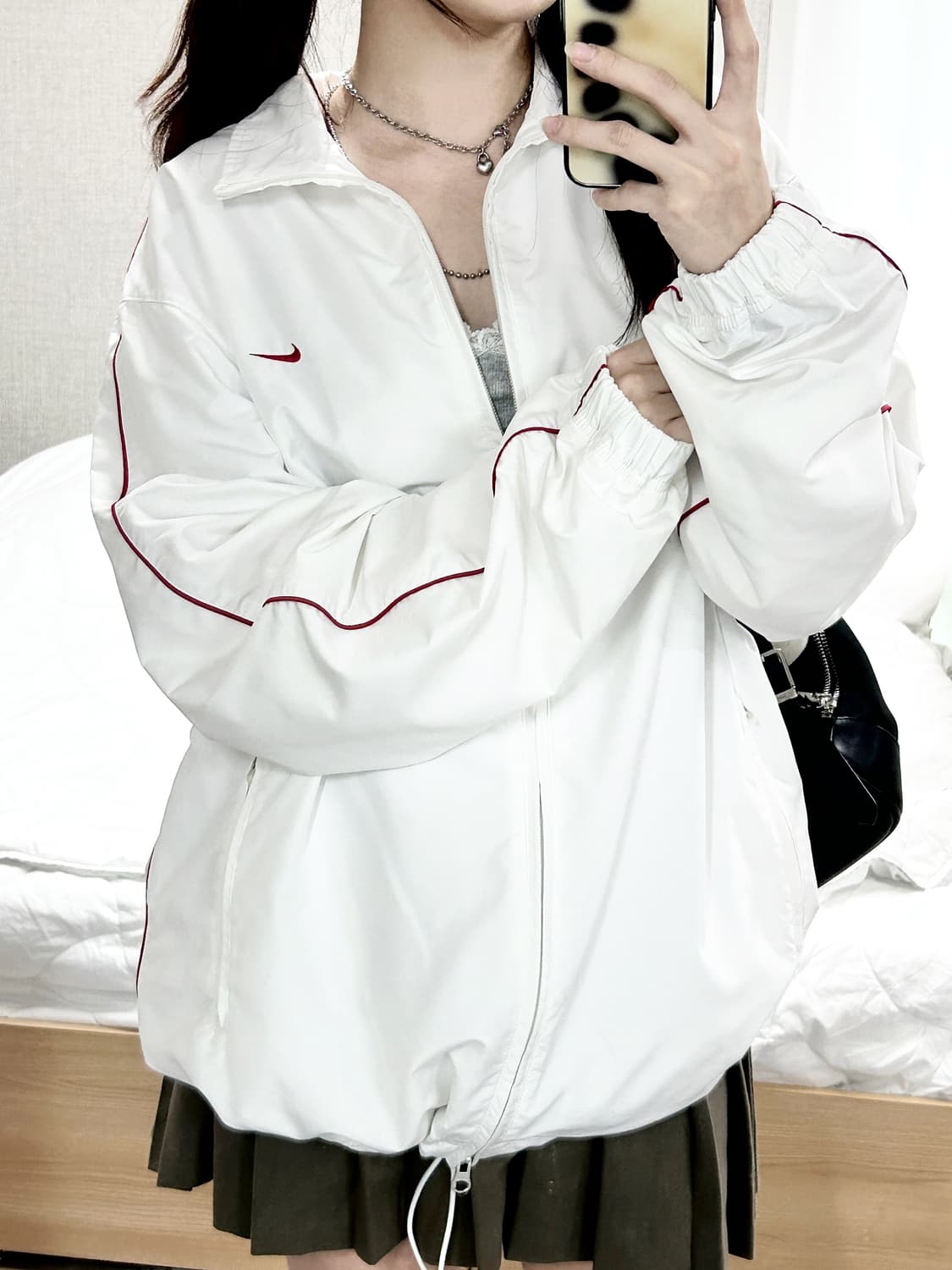 나이키 스우시 화이트 투웨이 바람막이 상품이미지3