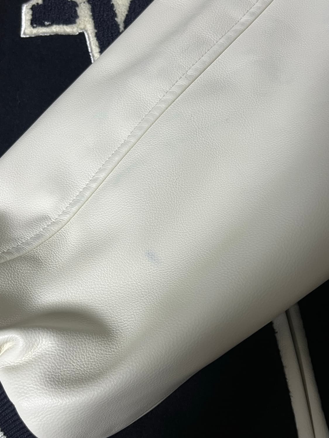 더바이닐하우스 바시티 네이비 m 상품이미지3