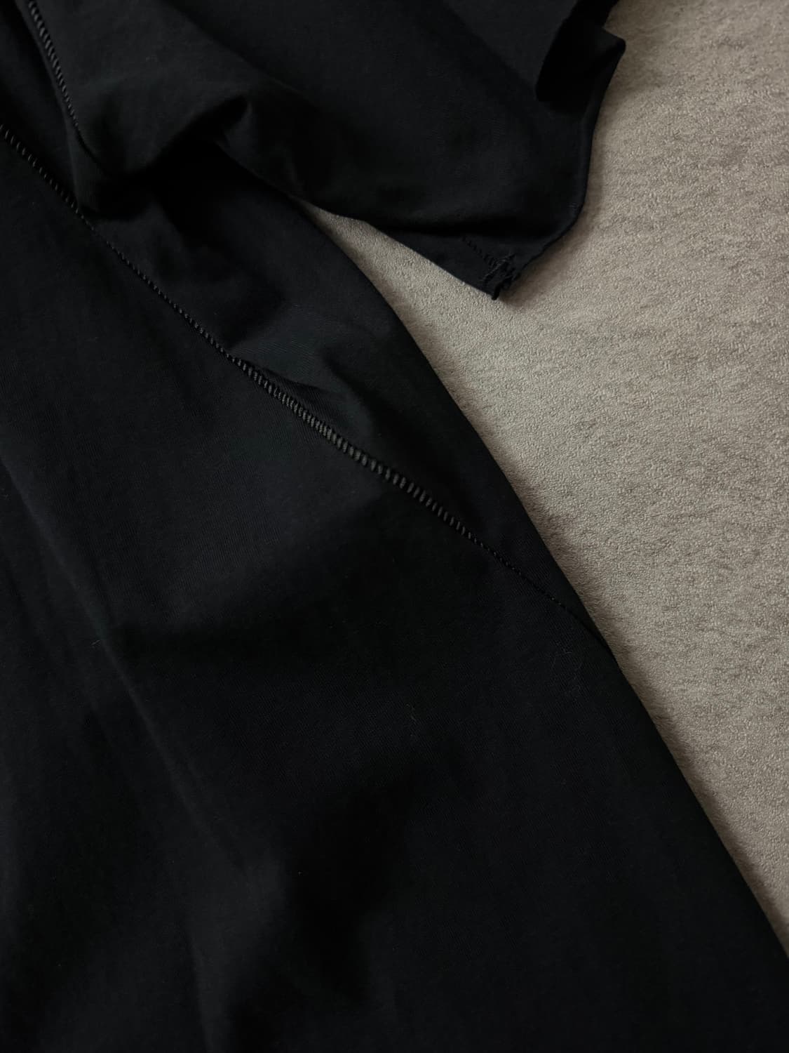 아이작세럼 백스트랩 반팔 티셔츠 상품이미지5