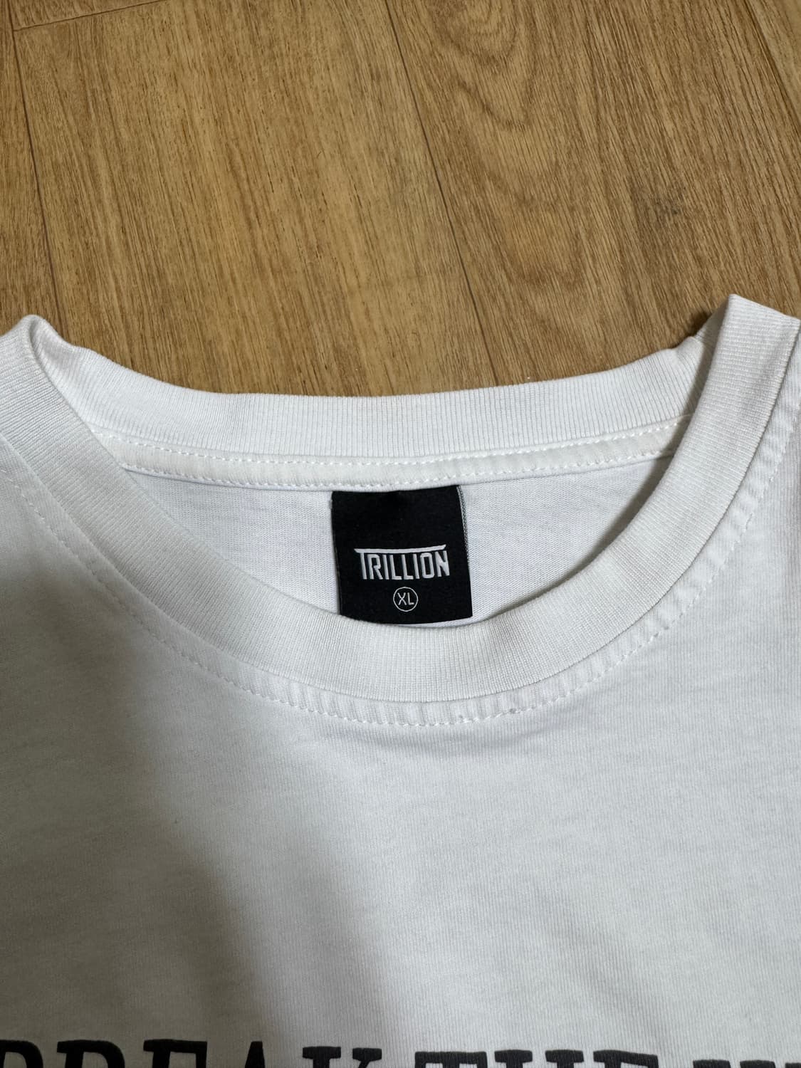 Trillion 반팔티 상품이미지2