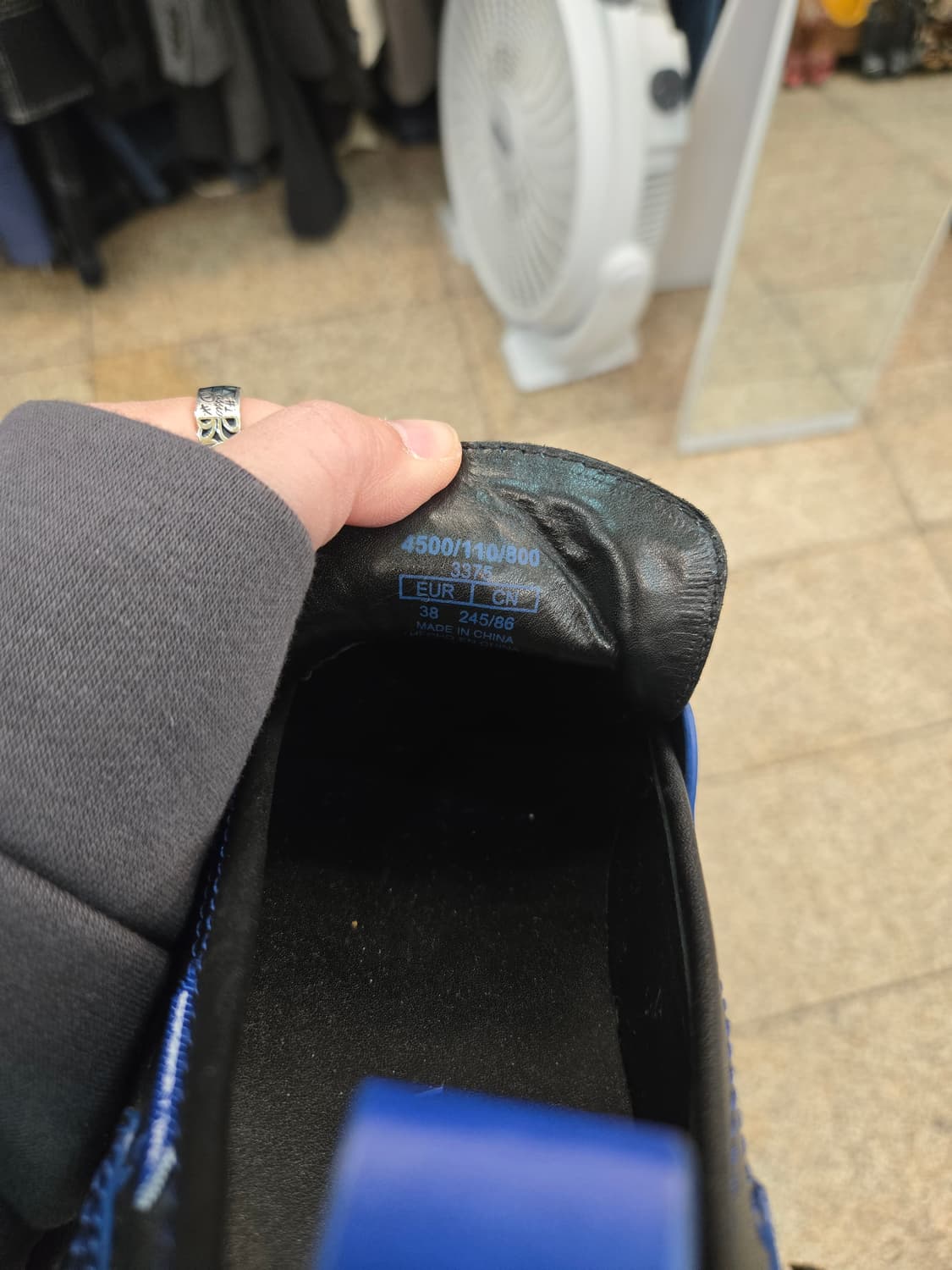 자라 x 아더에러 콜라보 레더 트랙 솔 로퍼 상품이미지4