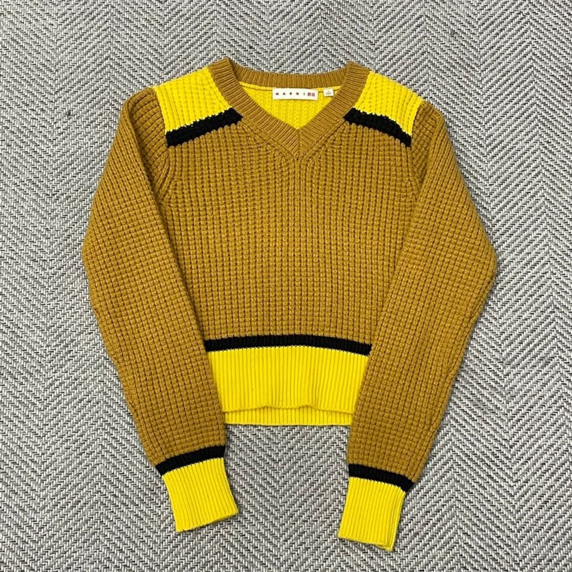 마르니 유니클로 브이넥 니트 v0094 상품이미지1