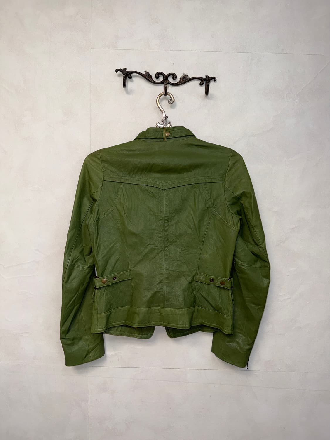 Green lamb skin pocket buckled jacket 상품이미지3