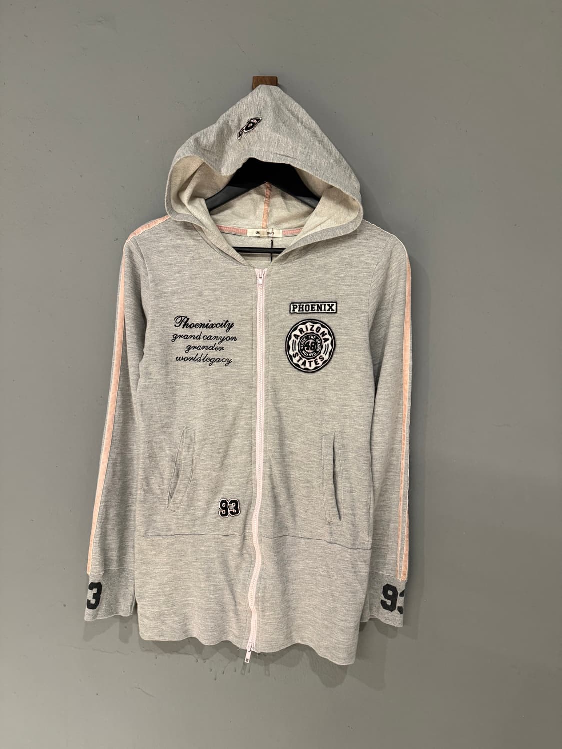 patch detail line point hood zip-up 상품이미지7