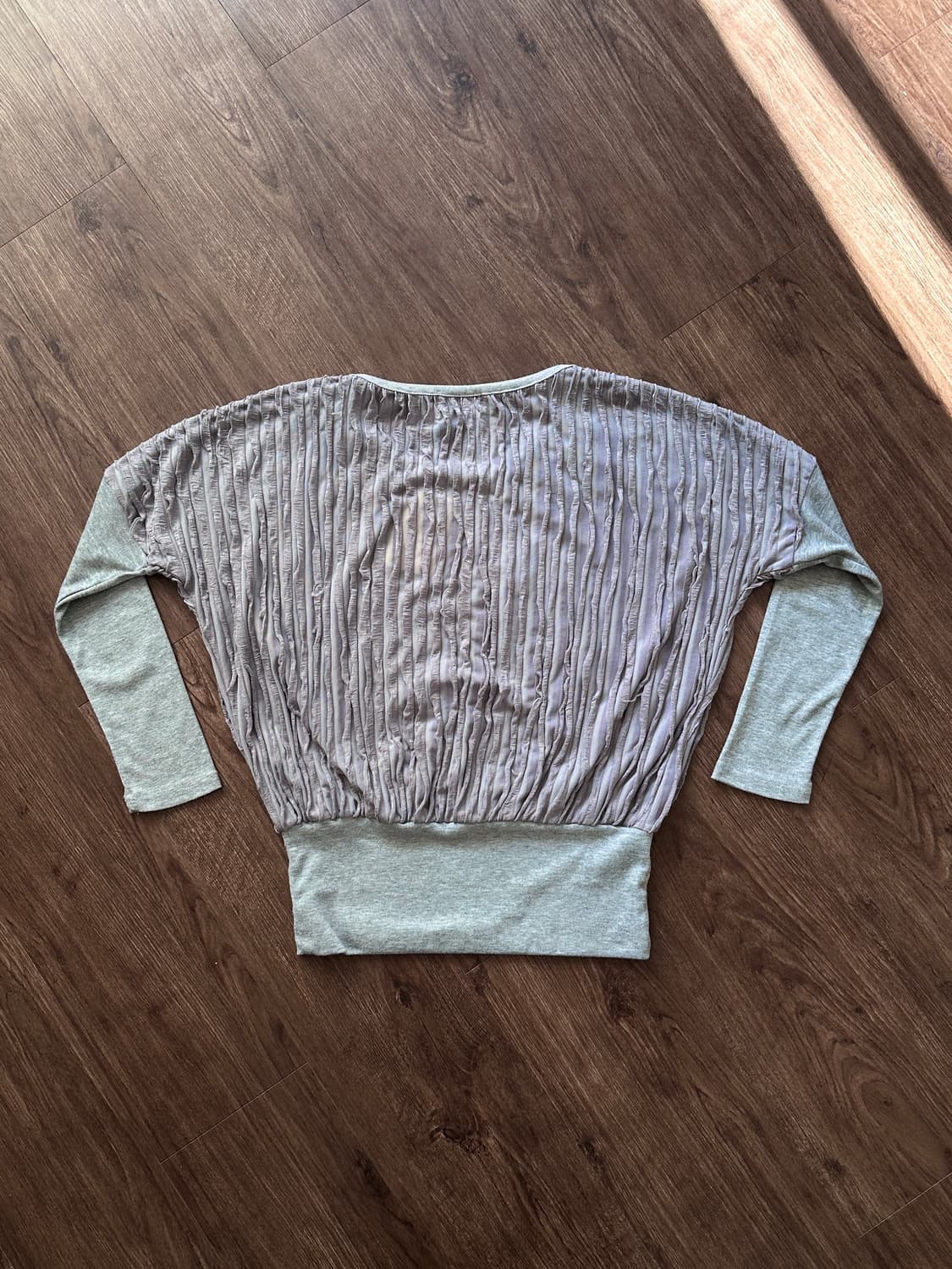 Sweet Rogue 플리츠 텍스쳐 슬리브 상품이미지6