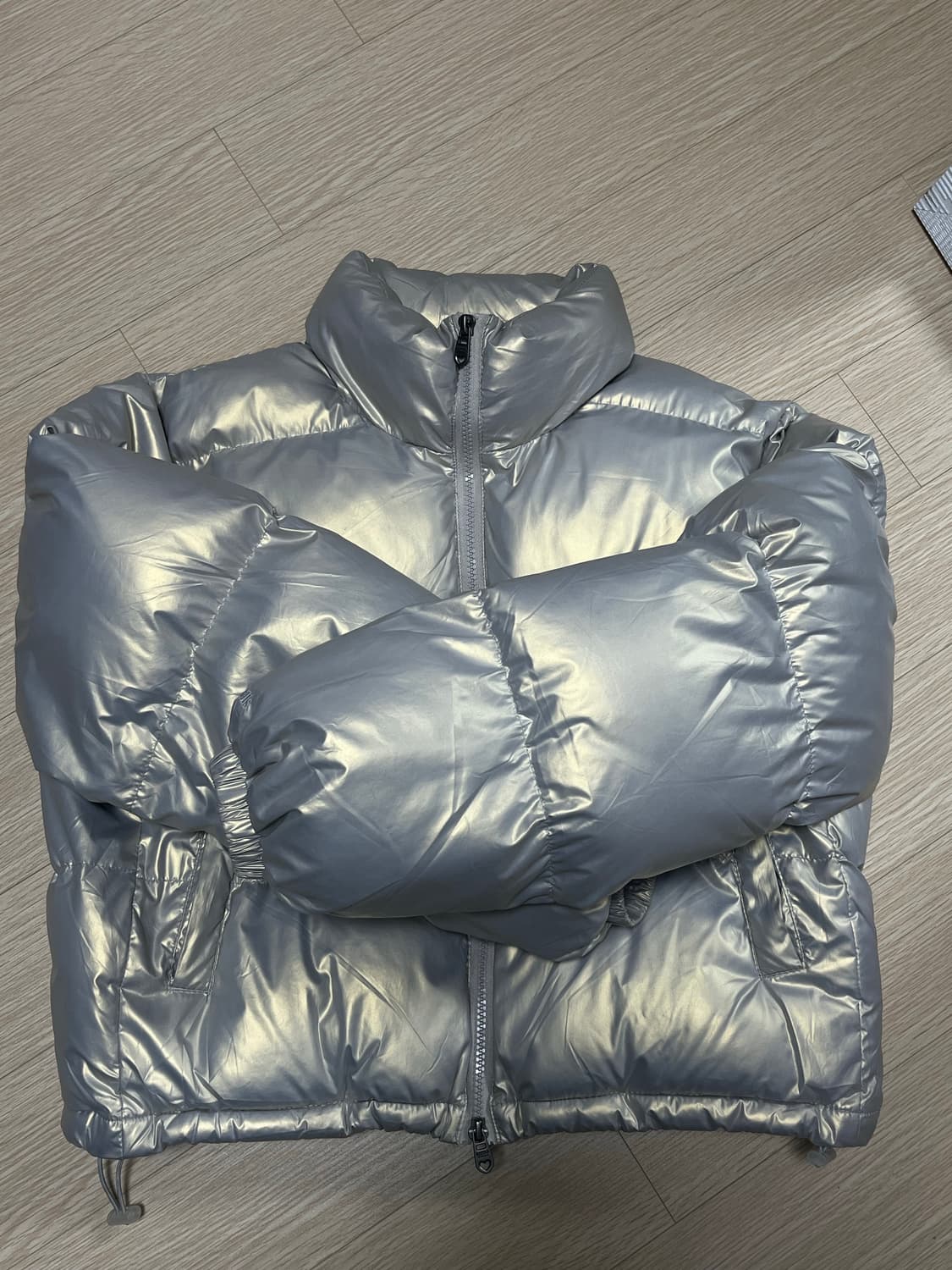 비터셀즈 크롭 푸퍼 자켓 - 실버 상품이미지2