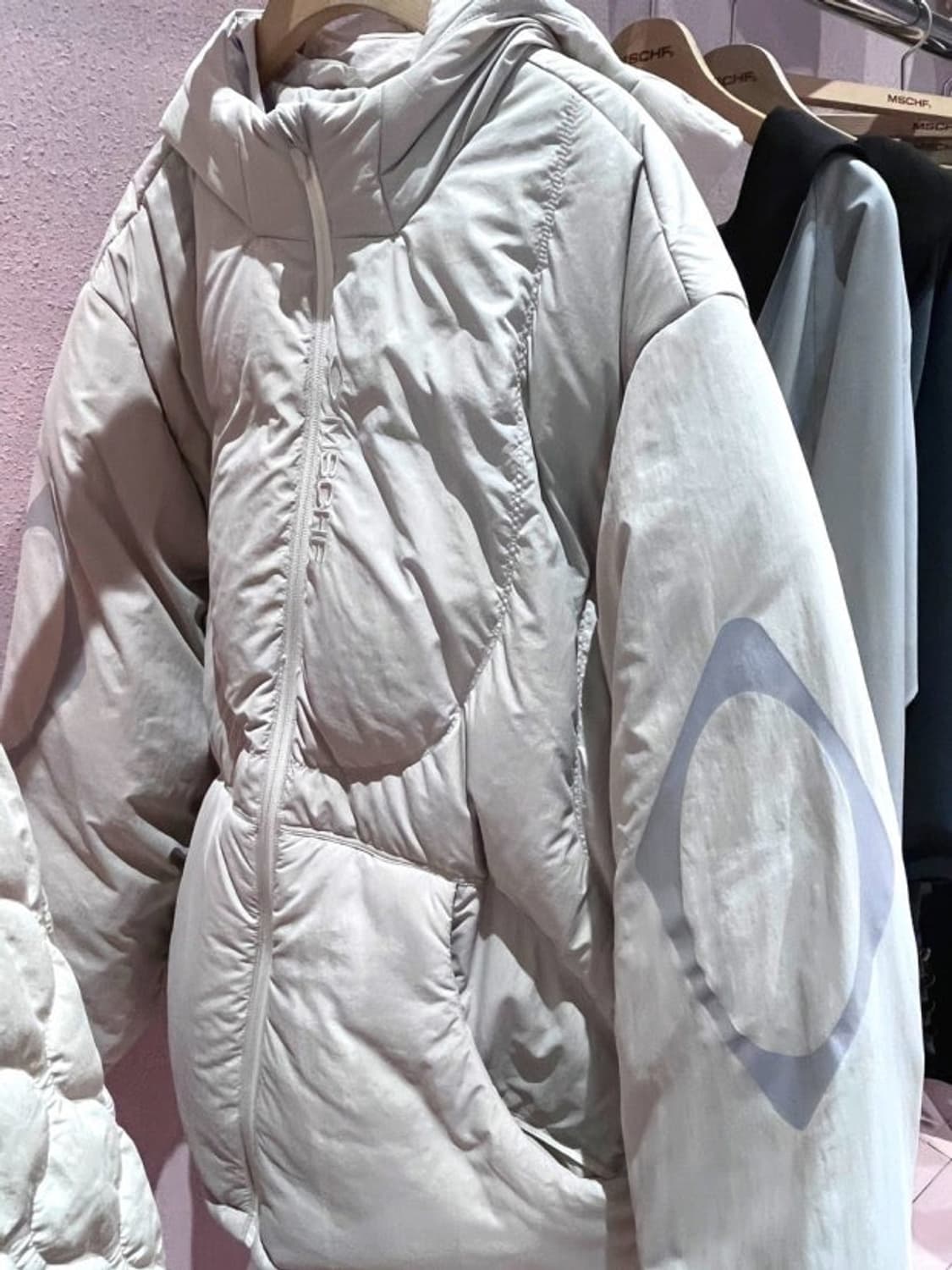 Mischief Rhombus Hooded Down Jacket 상품이미지4