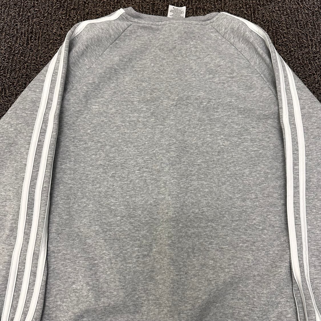 아디다스 기모 여성 맨투맨 그레이 S 상품이미지6
