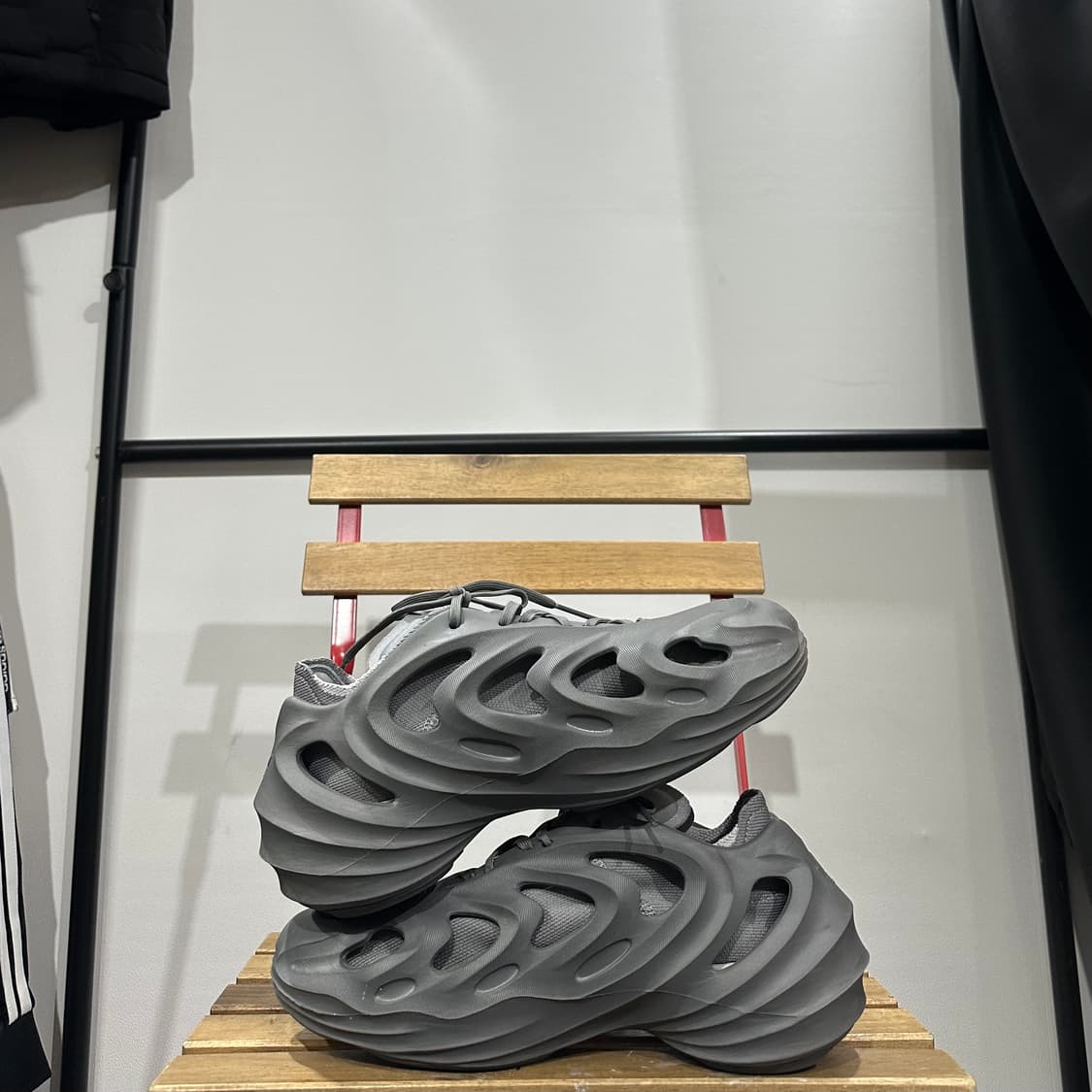 270) 아디다스 운동화 남성 남자 신발 아디폼 Q 그레이 상품이미지7