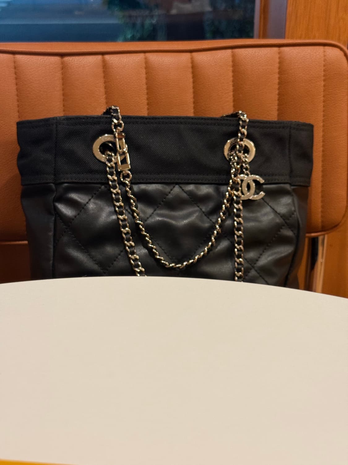 (파워 정품이에요) 샤넬 퀼팅 체인 숄더백 블랙 팝니당 상품이미지1