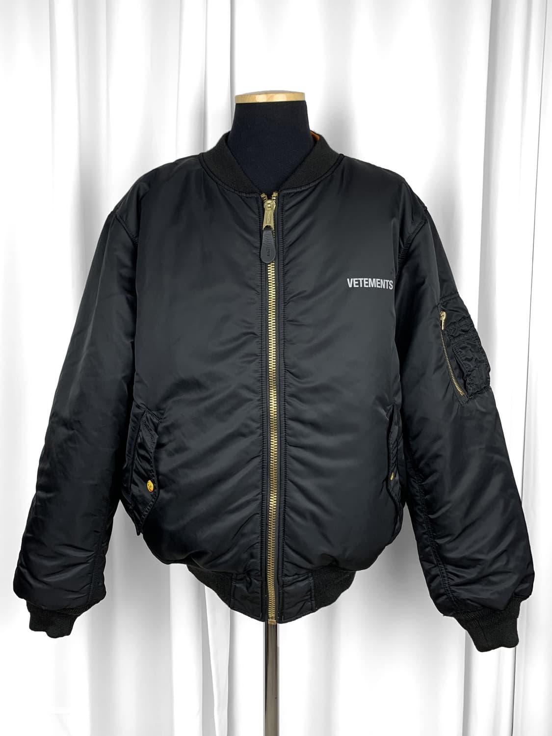 베트멍 백로고 봄버 블랙 그린 M 상품이미지1