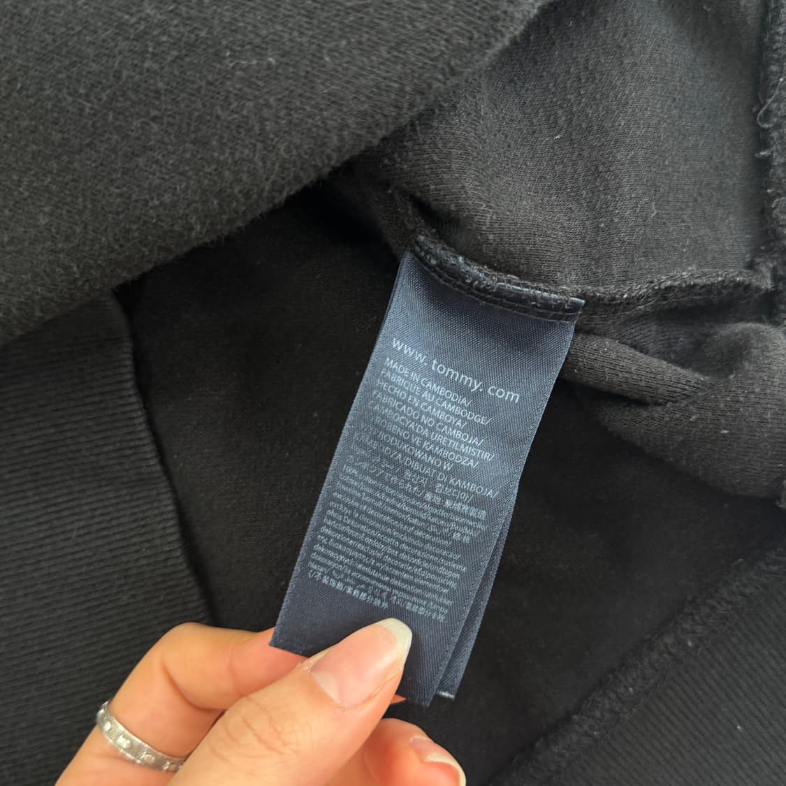 Tommy Hilfiger 타미힐피거 블랙 맨투맨 상품이미지6