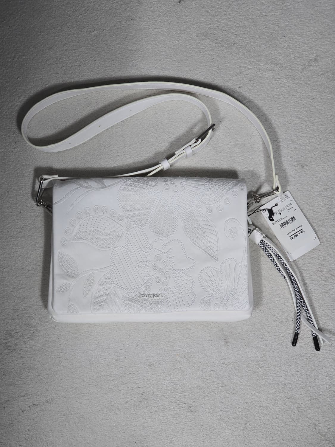 데시구알 반둘레라 플로레스 크로스백 상품이미지2