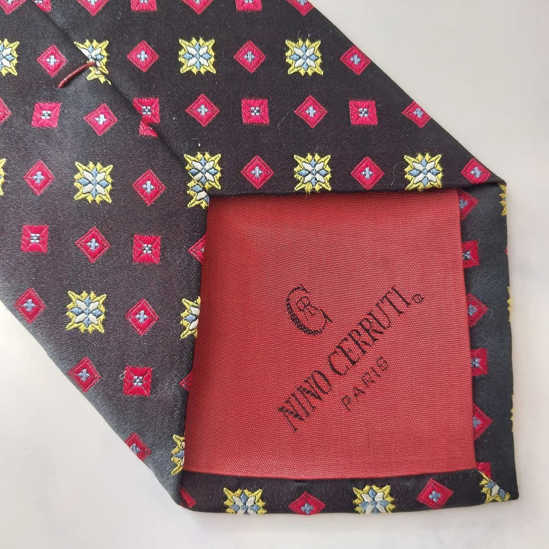 니노 세루티 실크 블랙 패턴 넥타이 9.5cm A+등급 K2023
 상품이미지7