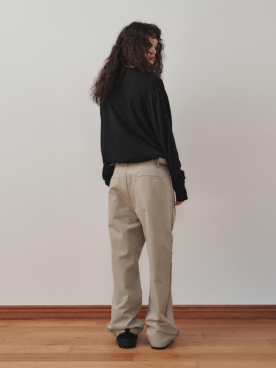 DESTROYED TROUSERS, BEIGE 상품이미지3