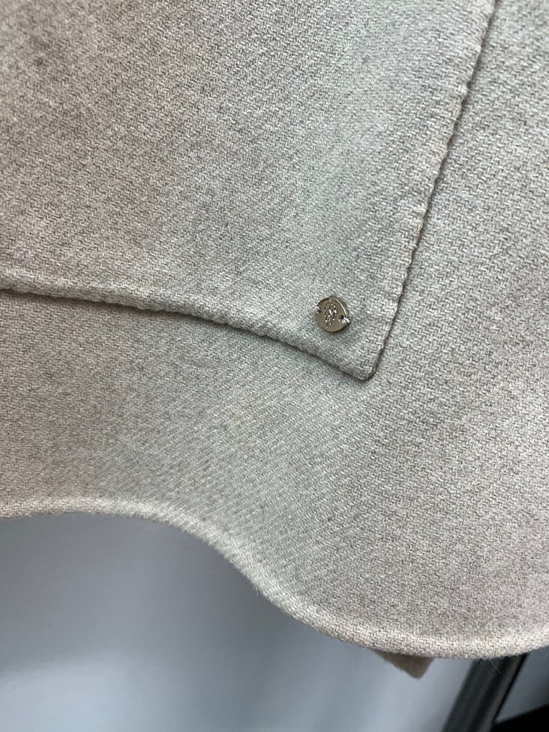 여) 헬렌카민스키 25ss 아일라 울 판초  상품이미지7