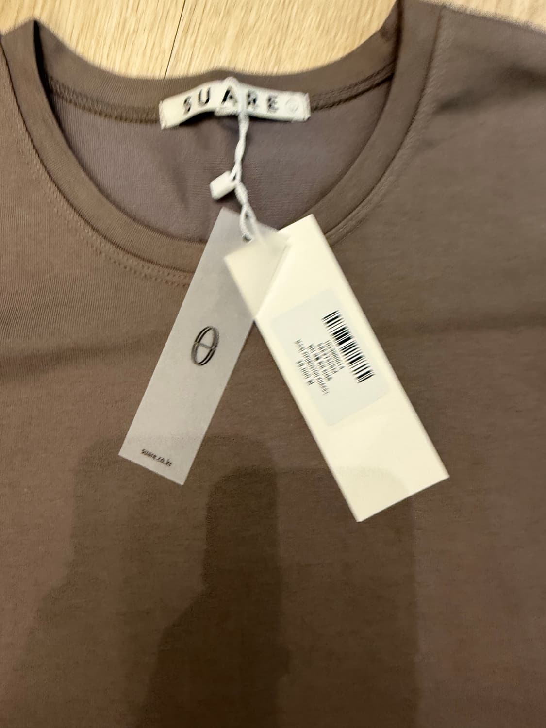 수아레 핀턱 크롭 반팔 티셔츠 카키 L 상품이미지5