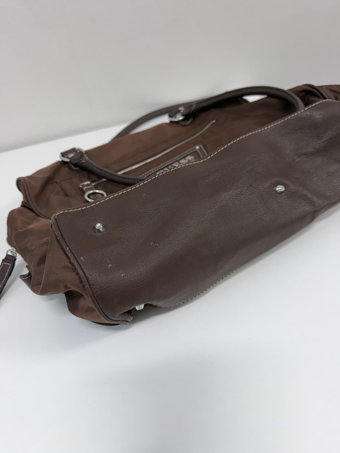 게스 브라운 숄더백 상품이미지6