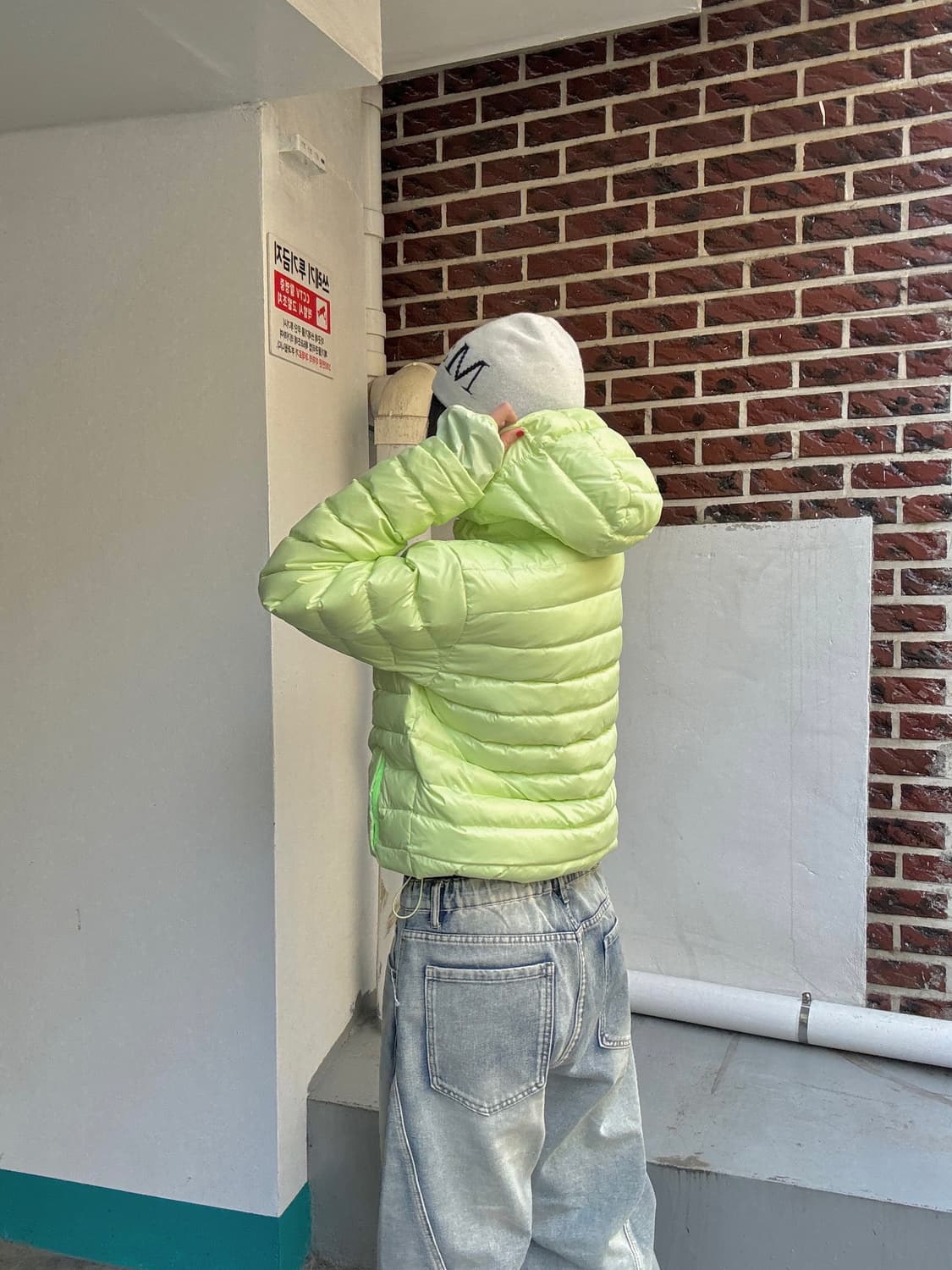 [unisex] 라이트웨이트 테크니컬 경량 패딩 - ivory Mens  상품이미지4