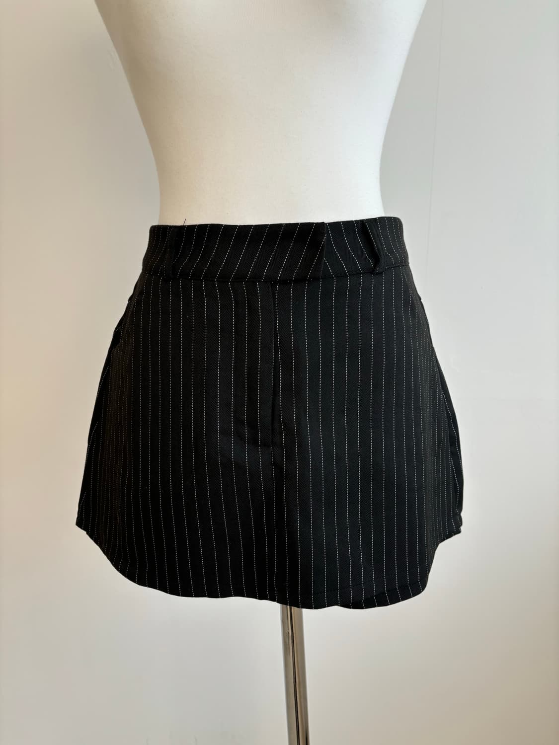 핀스트라이프 미니 스커트 상품이미지2