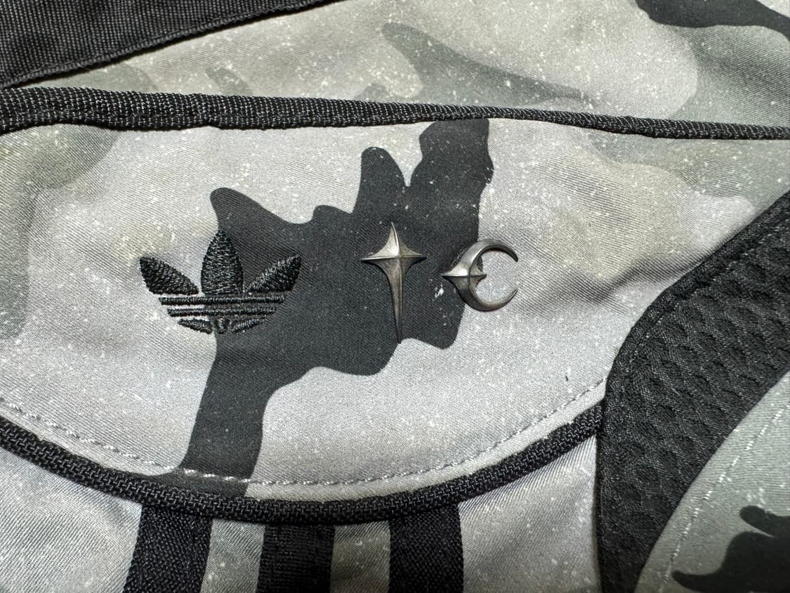 아디다스 오리지널스 × 떠그클럽 슬링백 상품이미지5