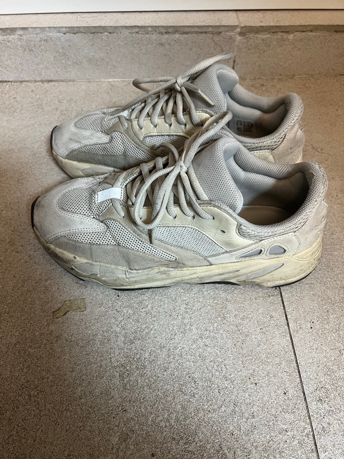 아디다스 이지 부스트 700 아날로그 2019 상품이미지2