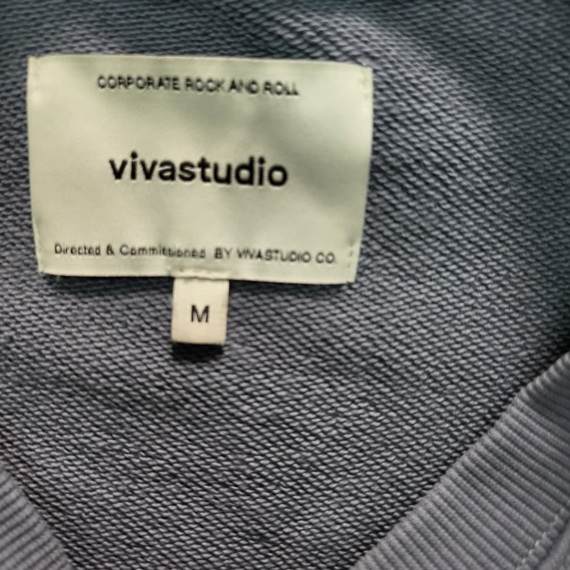 비바스튜디오 맨투맨 상품이미지2