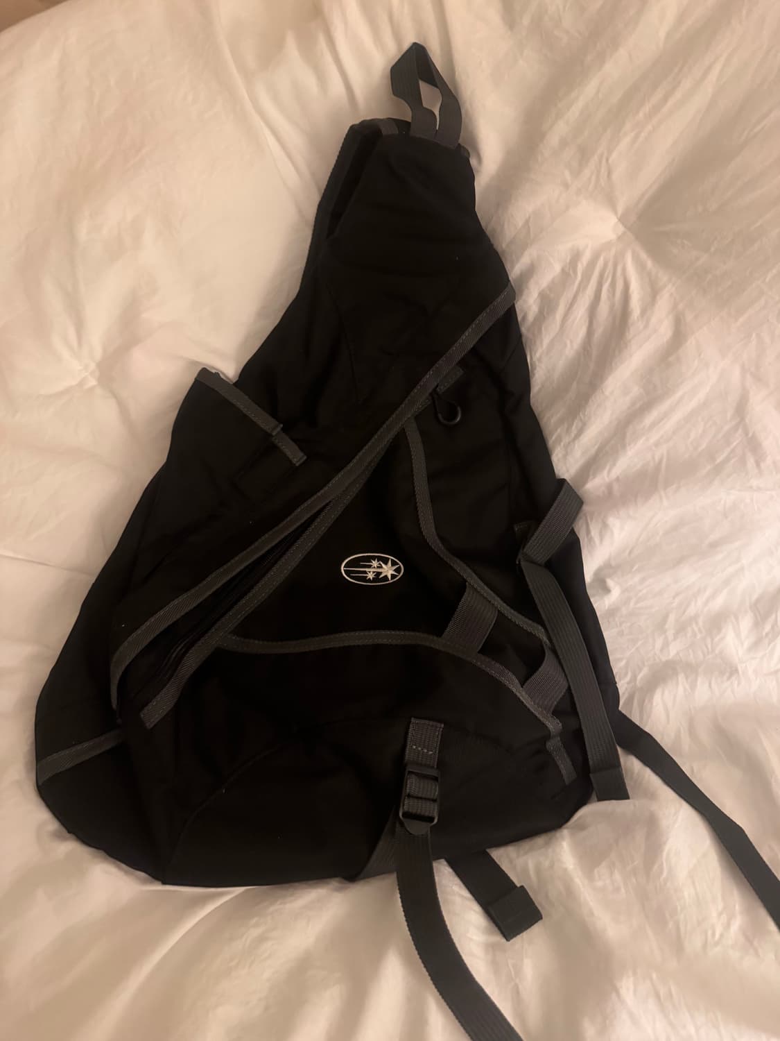 나이스고스트클럽 슬링백 블랙 상품이미지3