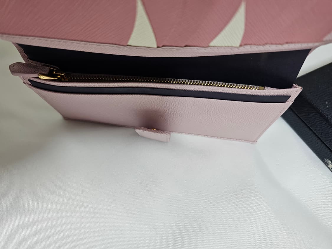 프라다 장지갑팝니다~ 상품이미지3