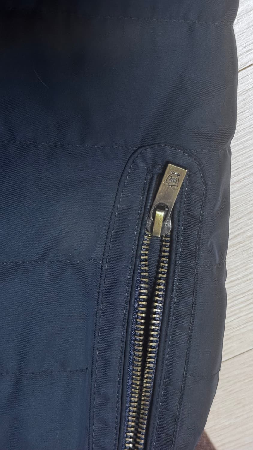 정품 Massimo Dutti 라이트 패딩 네이비 M 상품이미지7