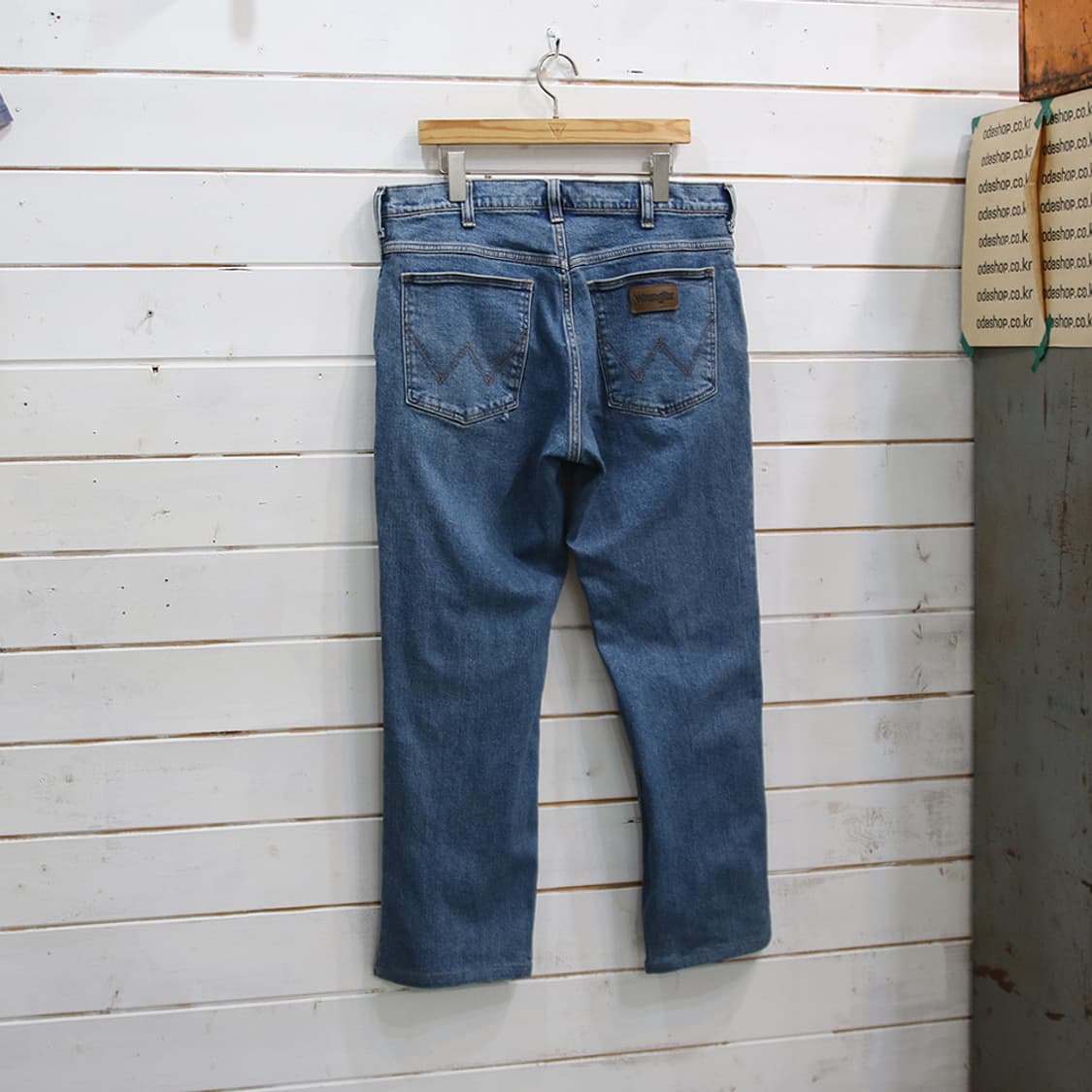 (착용컷) Wrangler 데님 팬츠 (남성용 34) 상품이미지2